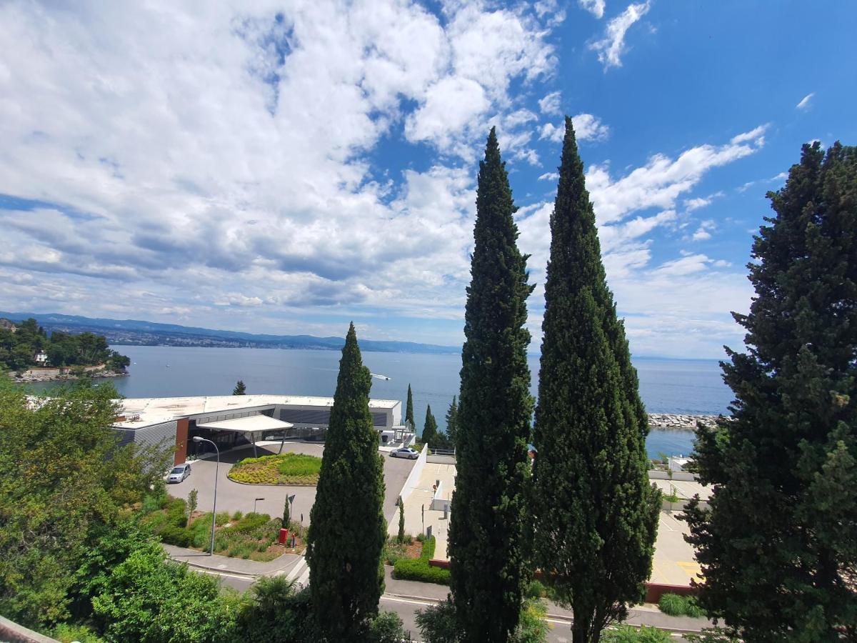 Apartments Alyssa Ičići Exterior foto